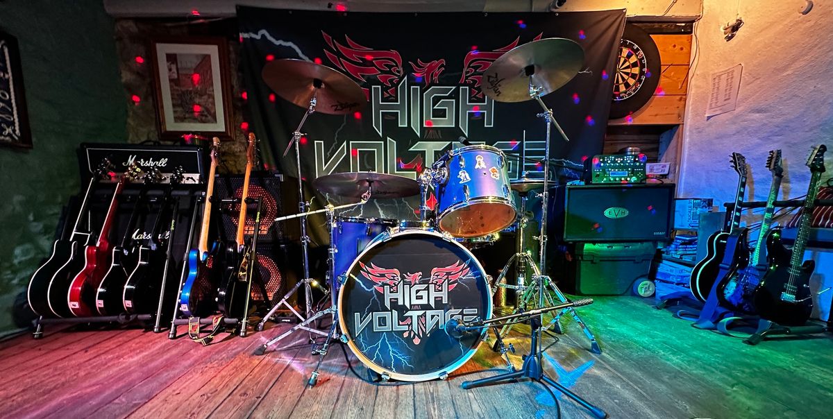 HIGH VOLTAGE @The Prince of Wales, Falmouth