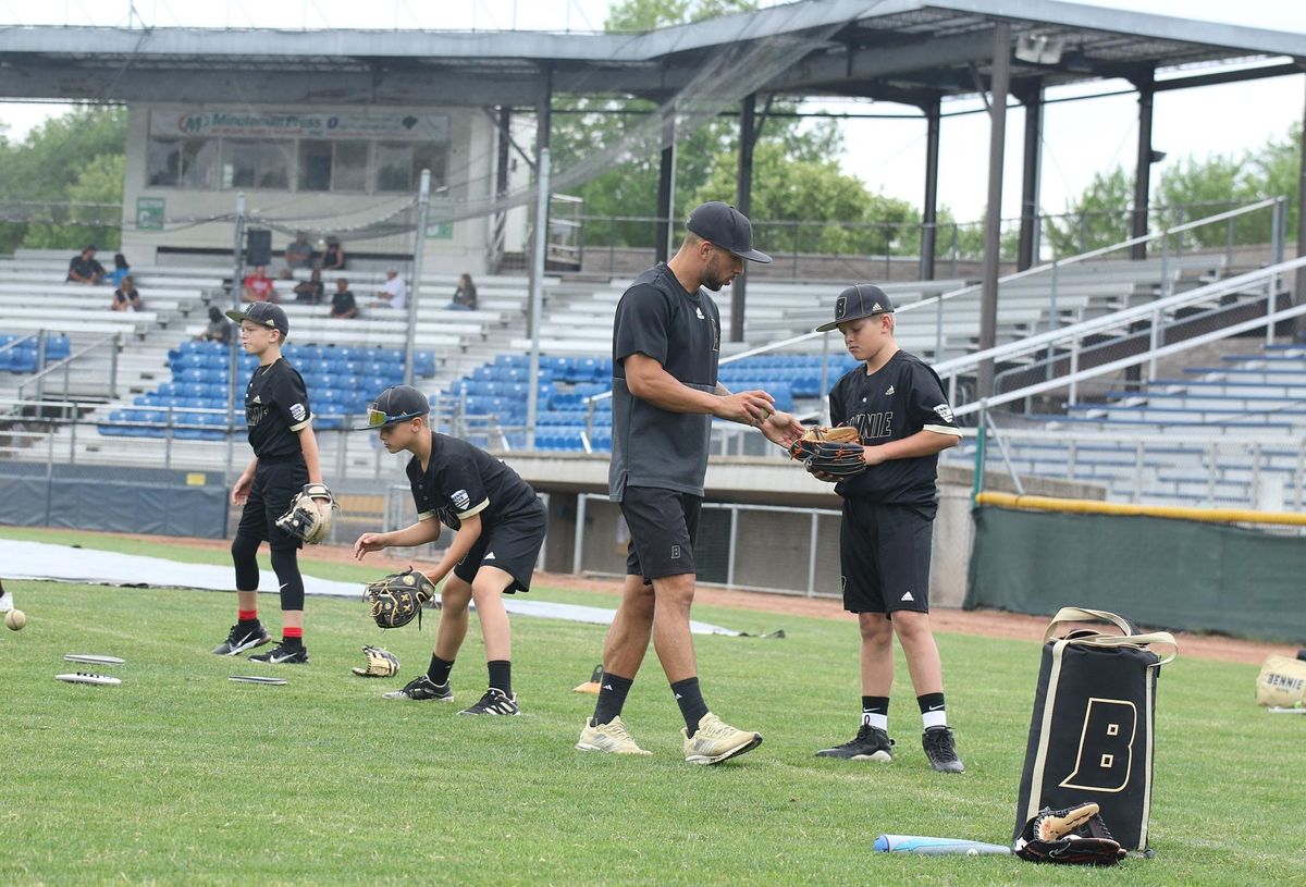 Bennie Baseball Two-Day Summer Clinic