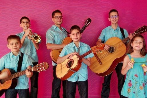 Cielito Lindo Family Mariachi Band