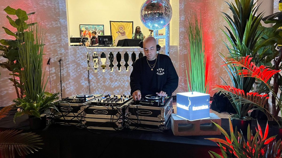 Art After Dark Lite: Live DJ