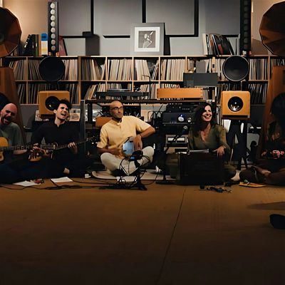 Kirtan Club