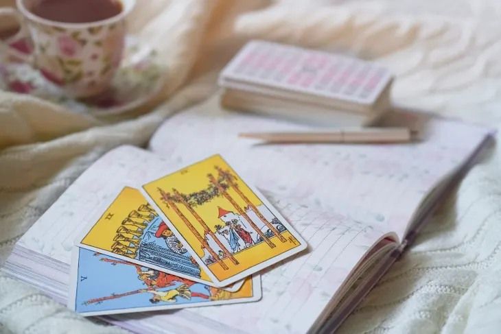 Tarot & Tea