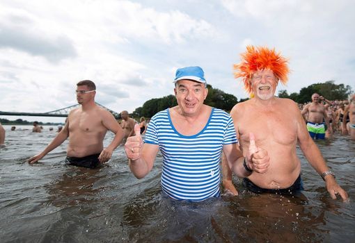 24. Elbeschwimmen Dresden
