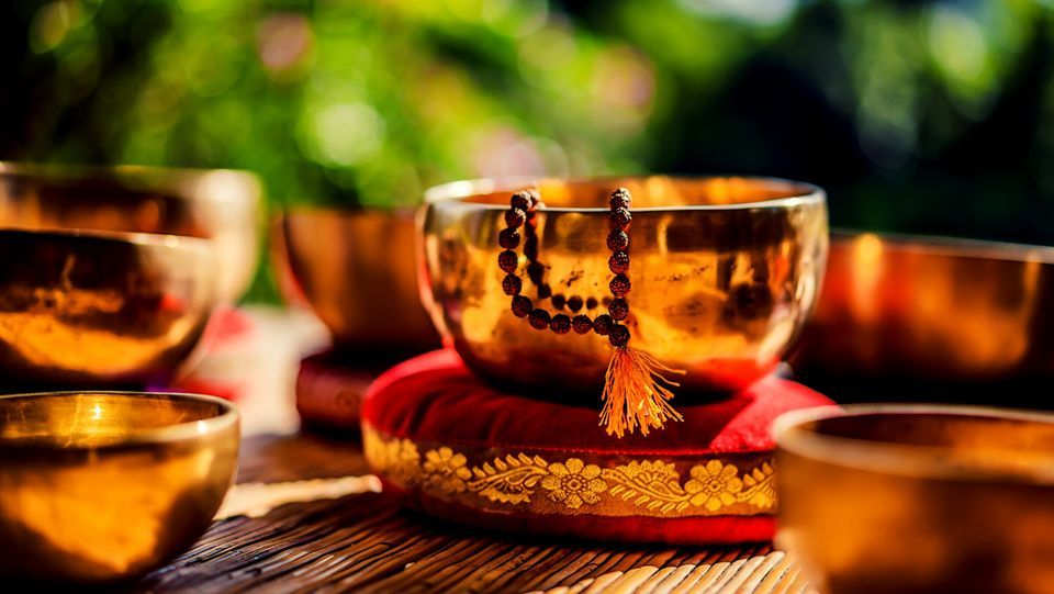 Sound Bath with Tibetan Mantras for Two or Couples