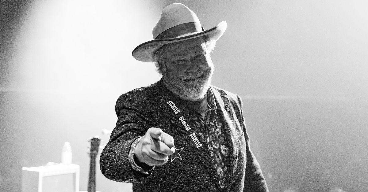 Robert Earl Keen's Lights, Camera, Christmas!