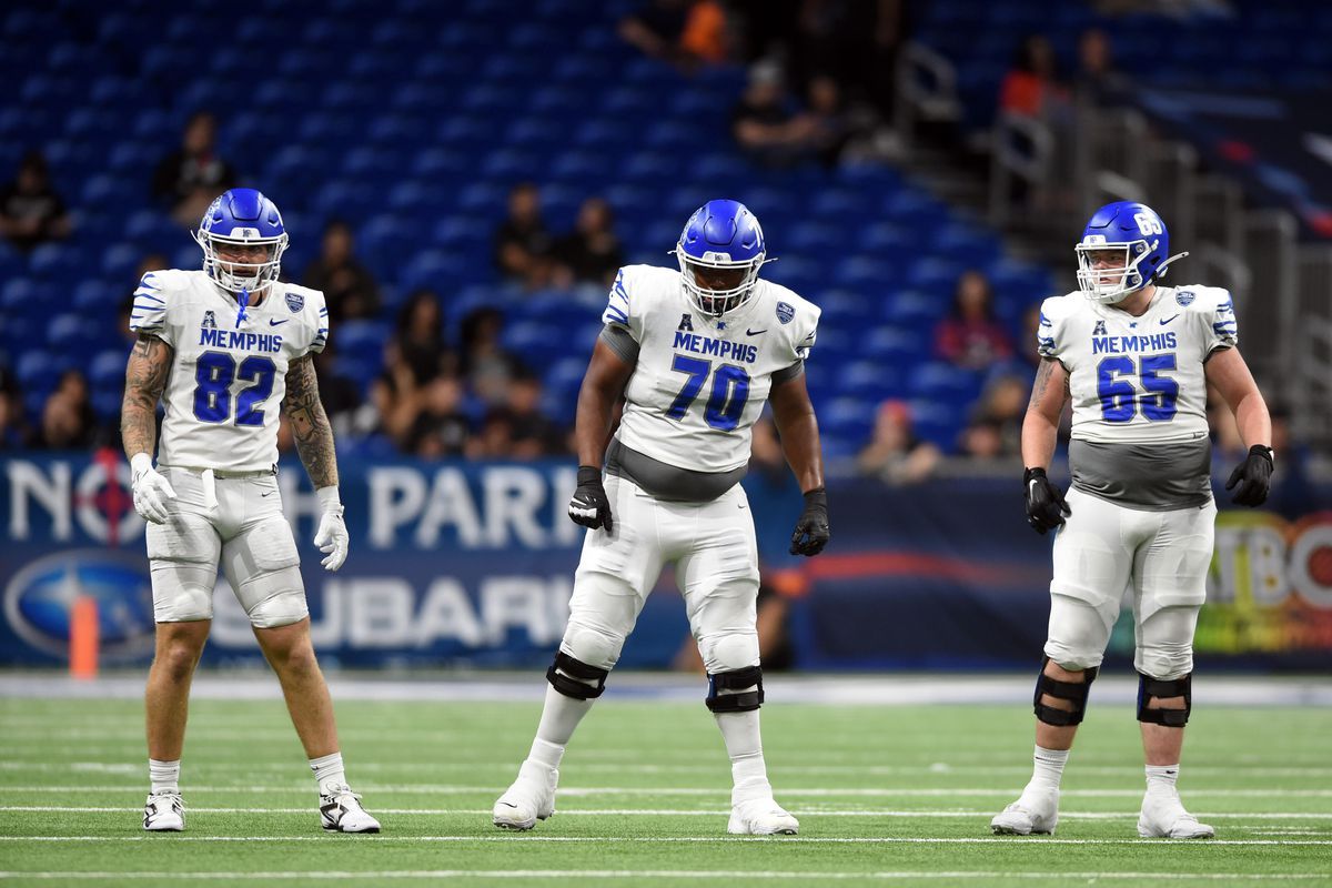 Parking Memphis Tigers at Rice Owls Football