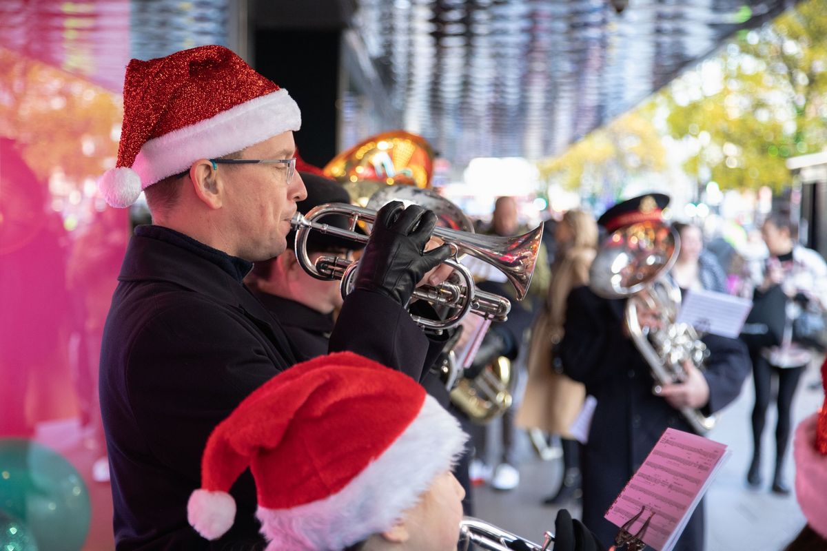 Christmas Lights Switch On - Carol Singing