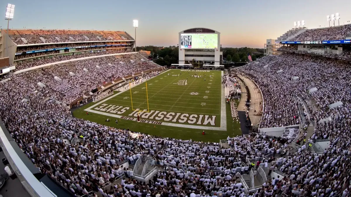 Parking Northern Illinois Huskies at Mississippi State Bulldogs Football