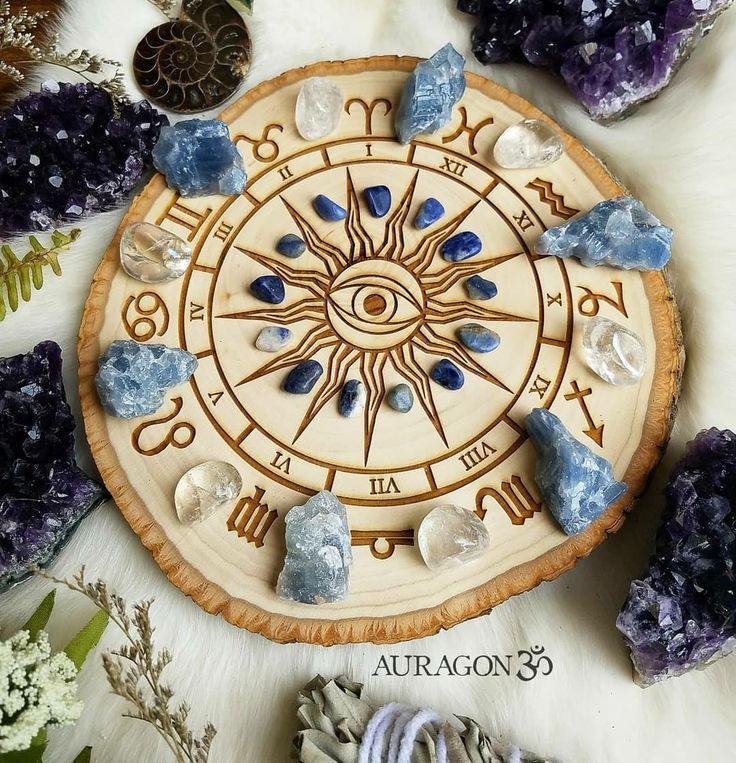 Witchy Wednesday - Making Crystal Grids