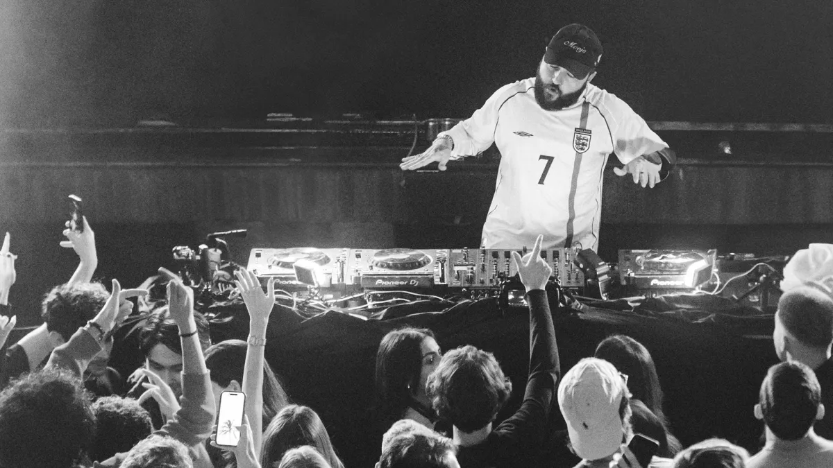 Moojo, Nomis in Grand-case