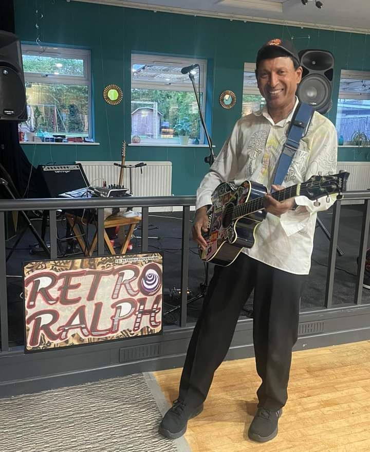 RETRO RALPH LIVE AT HOVE & KINGSWAY BOWLS CLUB