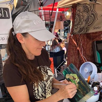 A Geek And Her Brush