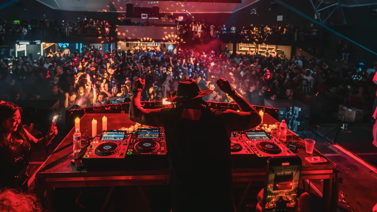 Roger Sanchez, Kristen Knight in Tampa