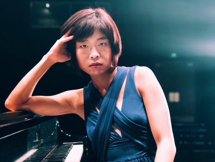 Mini-Concert\u2014Lesi Mei, Solo Piano
