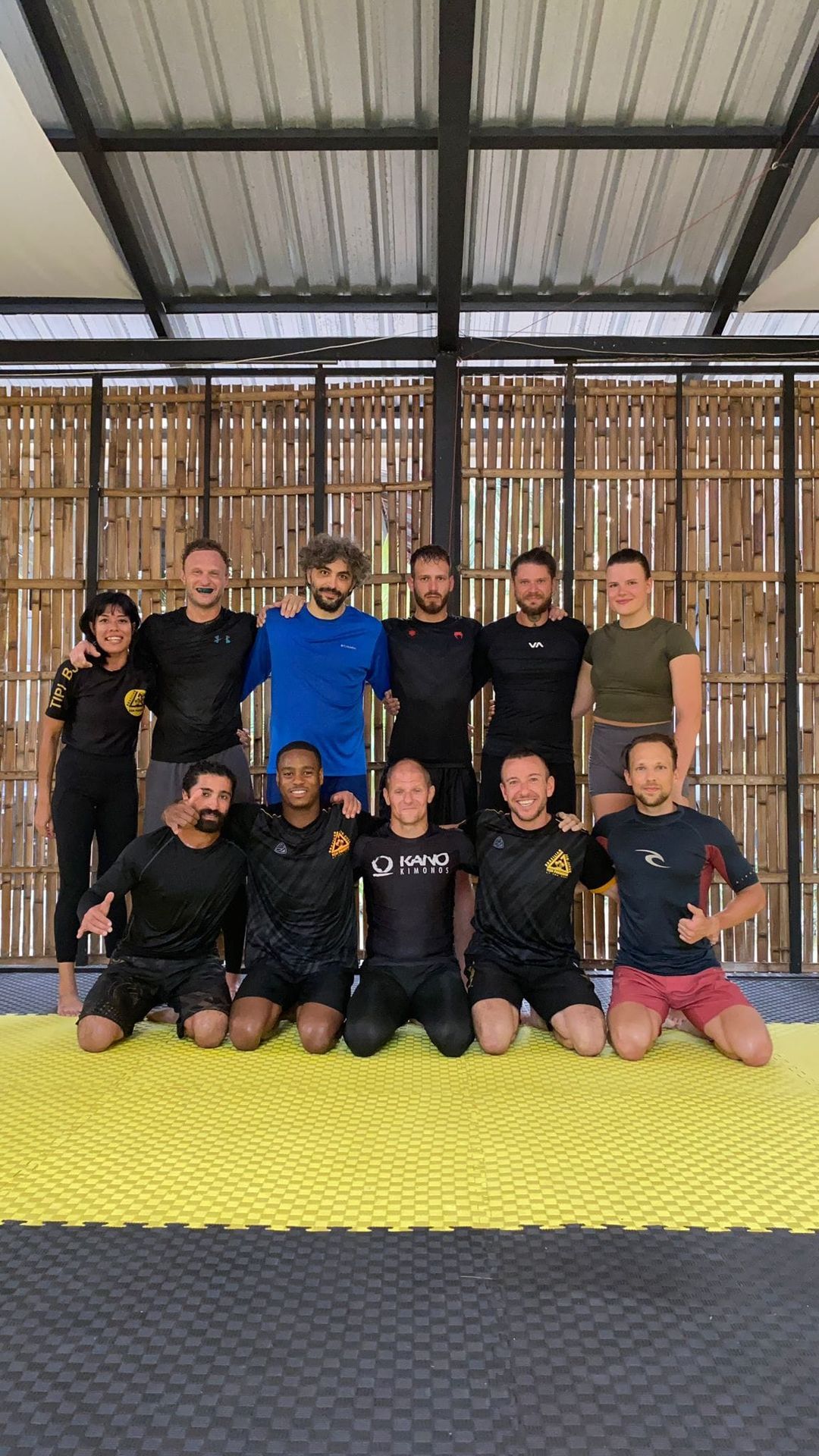 TUESDAY NO GI MIXED LEVEL CLASS 