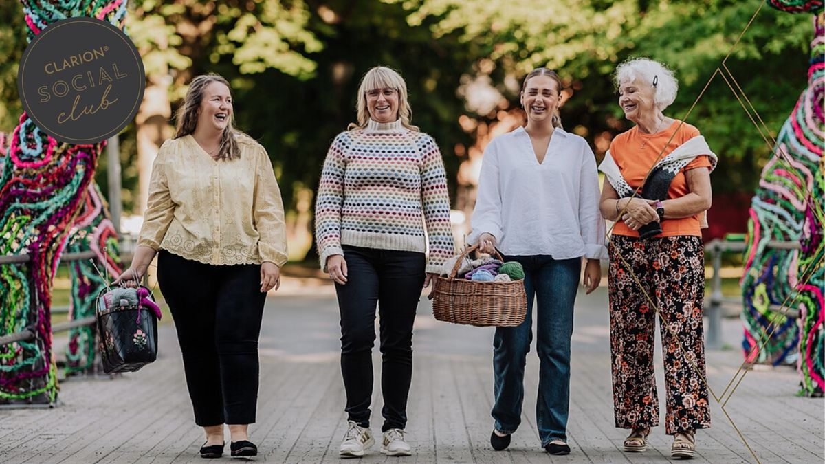 Knitting & Friends