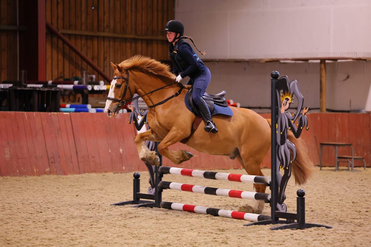 Evening Clear Round Show jumping PRE entries ONLY (6.30pm start)