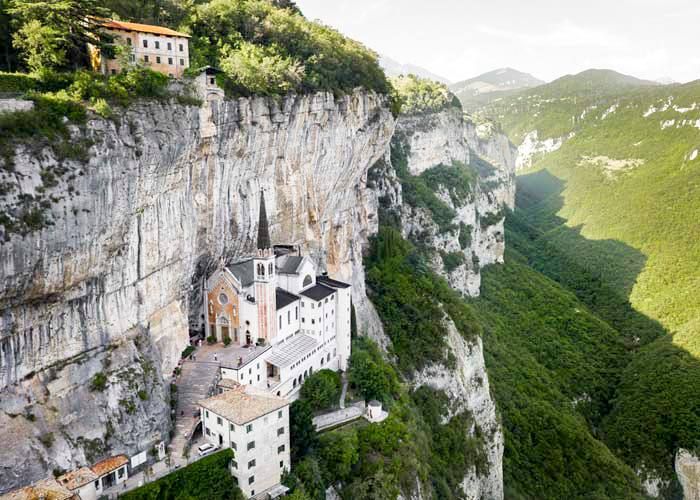 Il sentiero di Maria, versione panoramica, da Verona al santuario della Madonna della Corona