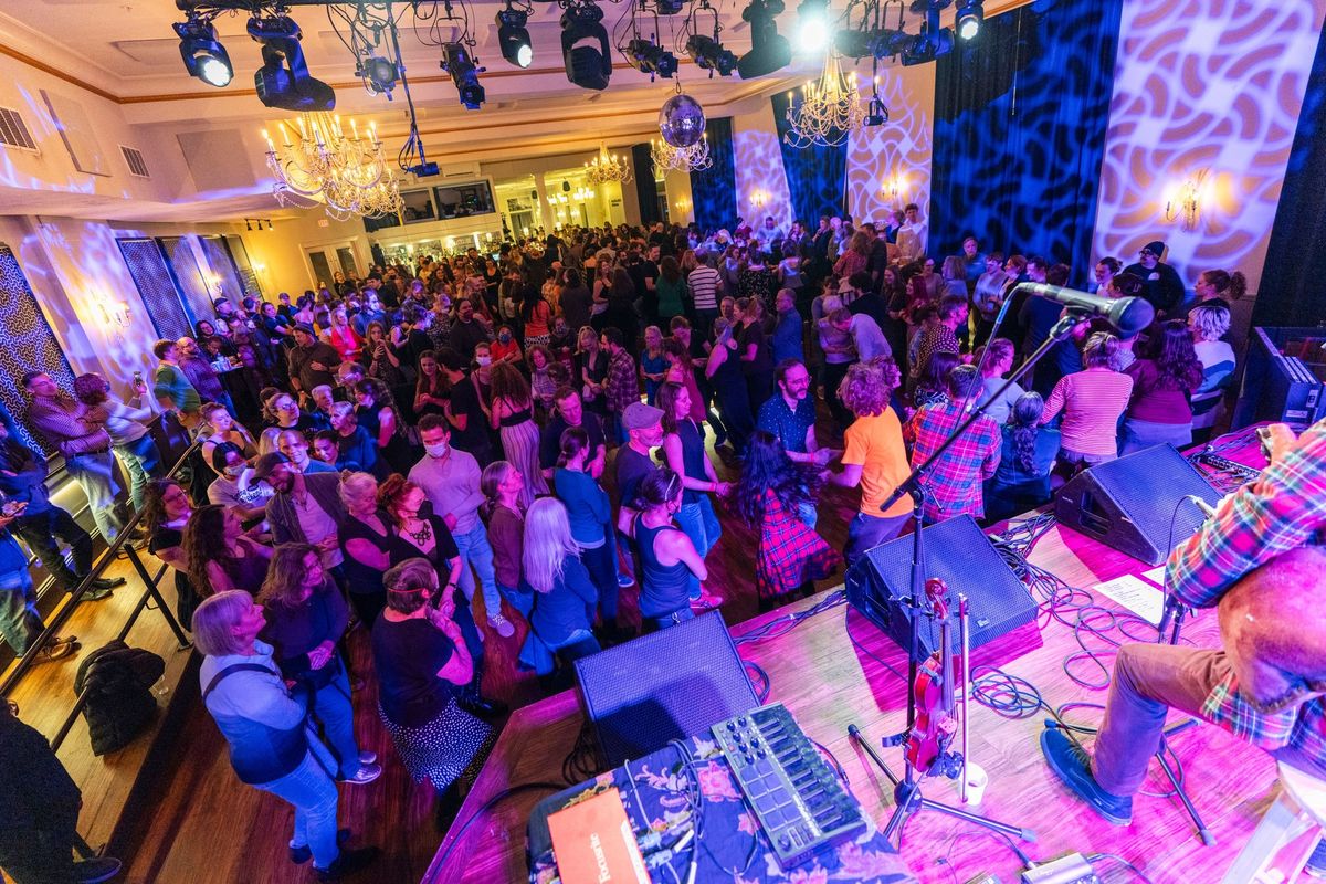 Boston Celtic Music Fest-Boston Urban Ceilidh\/Contra Dance at the Crystal Ballroom