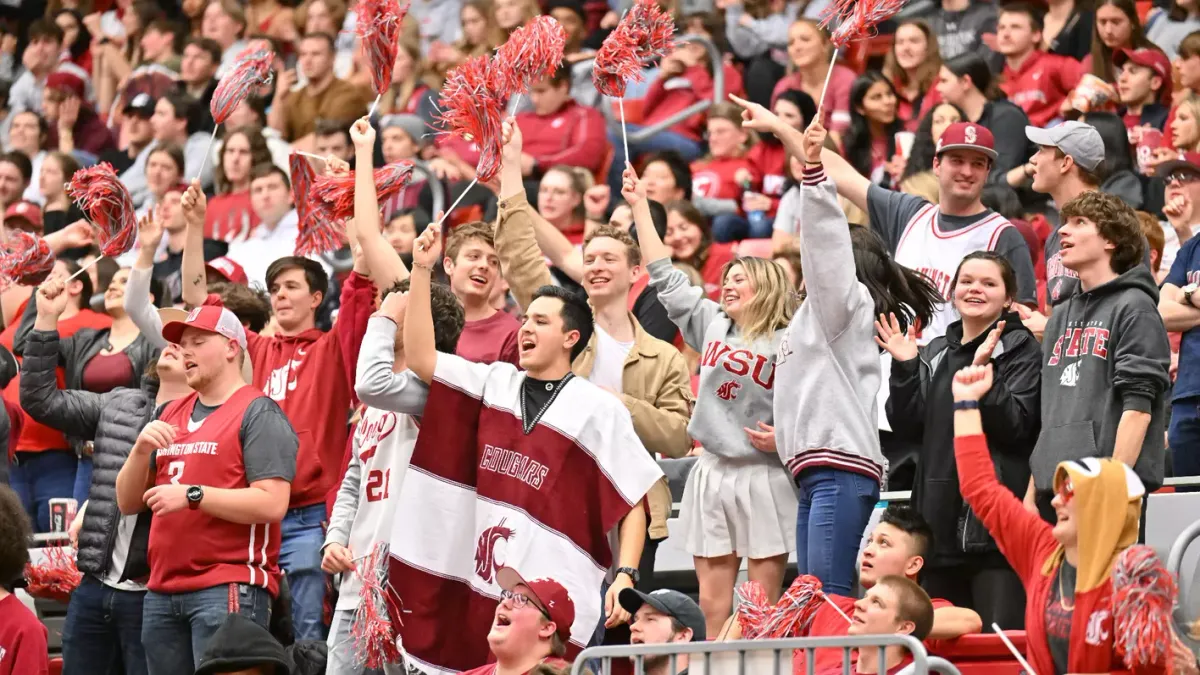 Parking Wisconsin Badgers at Oregon Ducks Mens Basketball