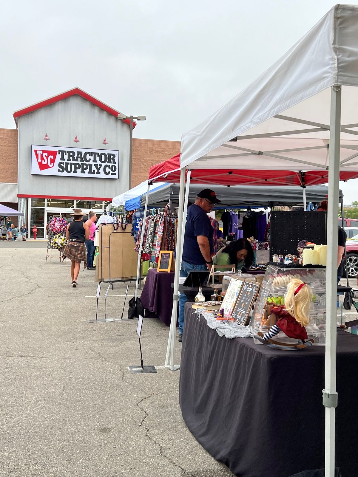 1-Day Tractor Supply Farmer's Market