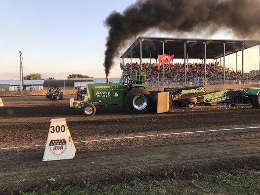 Truck & Tractor Pull