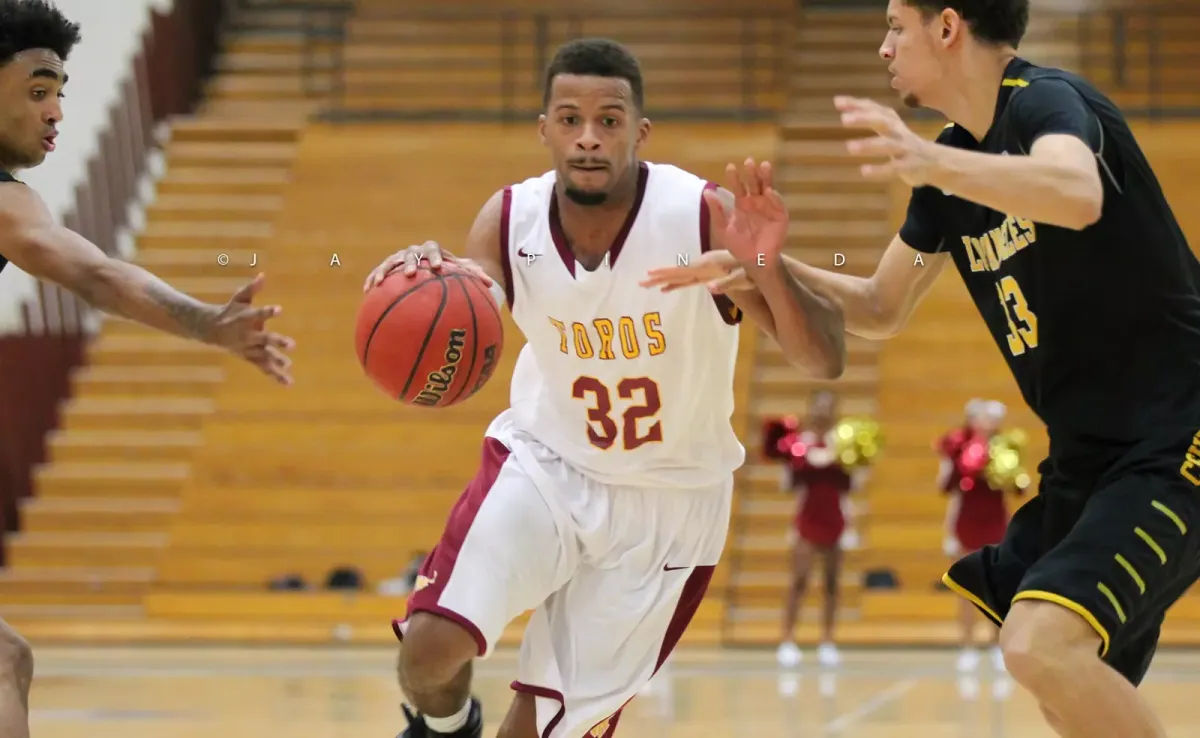 Parking La Sierra University Golden Eagles at Cal State Fullerton Titans Womens Basketball