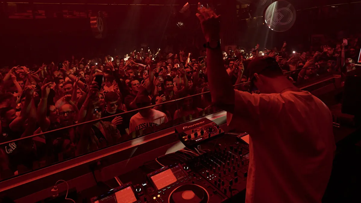 Adam Ten, Agoria, Alastair Lane, Amour Propre, Amrita, Ankho\u00ef, Antdot, ARKADYAN, AUGIS, And The Bandages, Baron (FR), Betical, Bontan, CamelPhat, Chambord, Chris Lake, CIEL., Cloonee, Darco, DERON, Die Klar, Disco Lines, Faul & Wad, Feder, Harry Kaze, Jamy Nox, Jean Philippe, Josh Gigante, Juliann, HotLap, Kasango, LABENCH, Leblanc, Luch, Luxie, Mau P, Max Styler, Melittah, Mita Gami, MoBlack, Mont Rouge, Mozambo, Nadrums, Neyl, Nico de Andrea, Nitefreak, Nomis (FR), Notre Dame, NTO, Oden, Olympe, Axel Plays, Philou, PIAZZA, Polo & Pan, Rafael, Raphael Palacci, Robin Tordjman, RUSH AVENUE, Sasson (FR), Shimza, SINA, Son of Son, Tasty Or Not, TwoForAll, Ugo Banchi, Upsilone, Vadanella, G. Valentino, Victor Flash, Bangageo, SINA in Paris