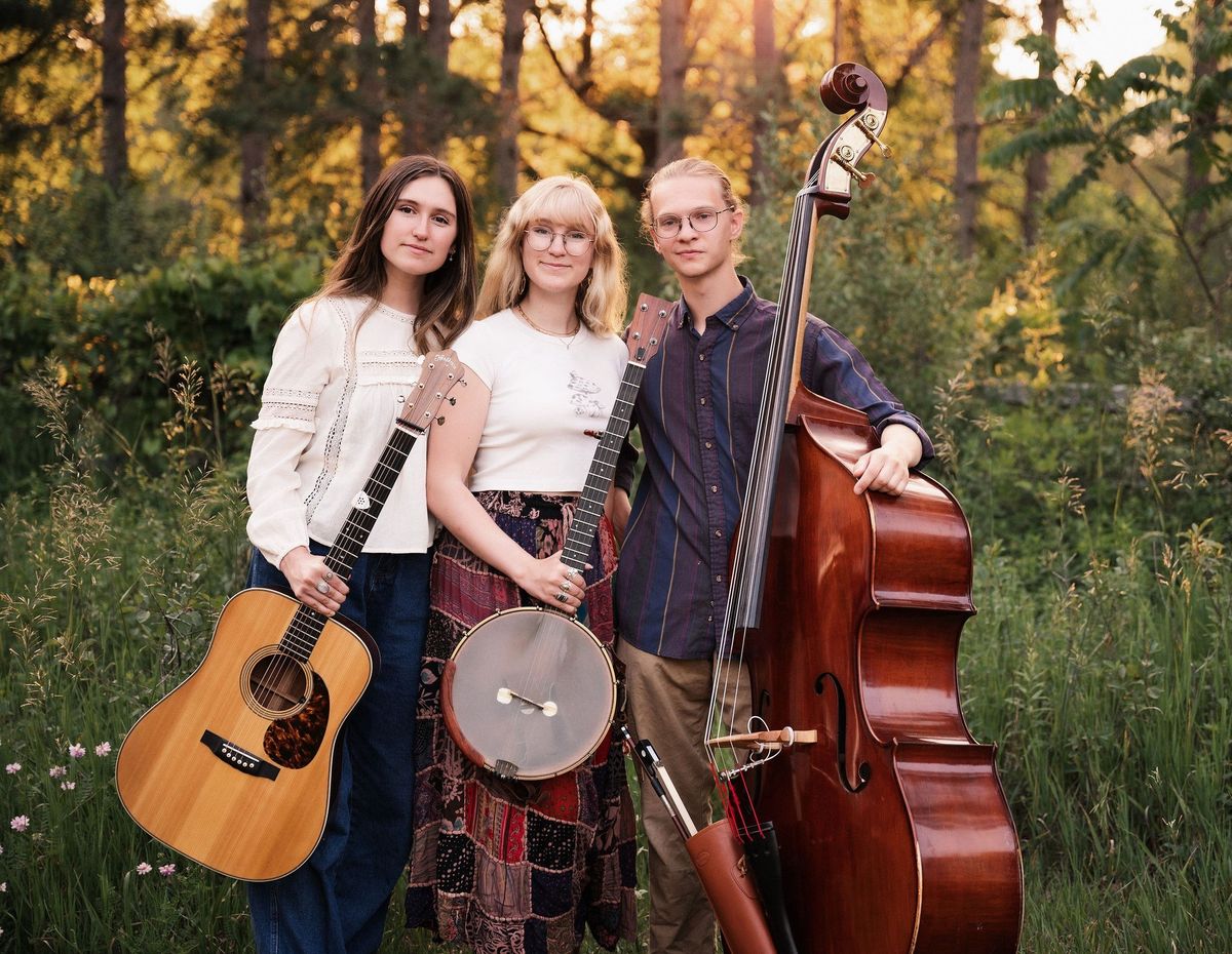 Farmfest Music Evening: The Cody Sisters