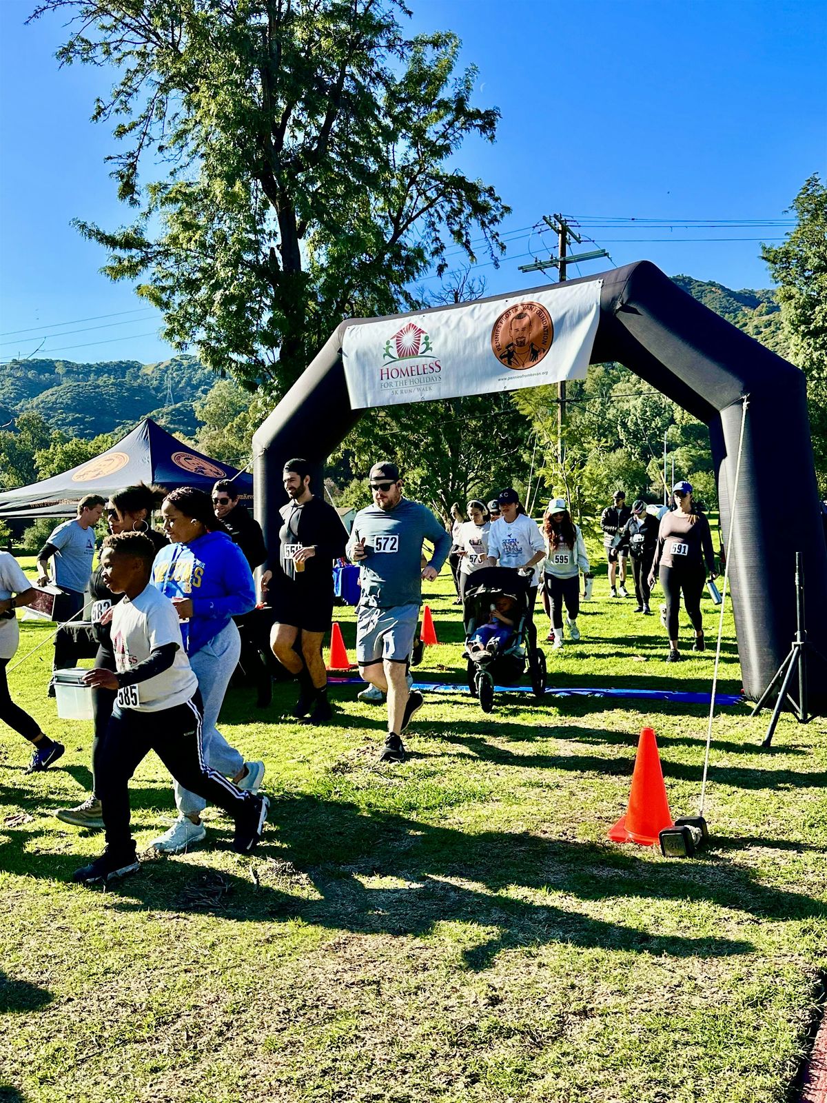 Homeless for the Holidays 5K Run\/ 2.5K Walk