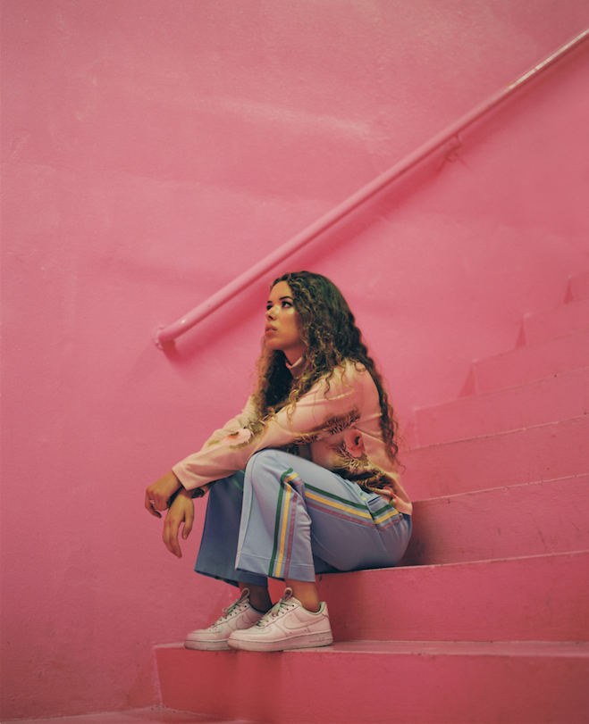 Nil\u00fcfer Yanya, Lutalo, Ang\u00e9lica Garcia