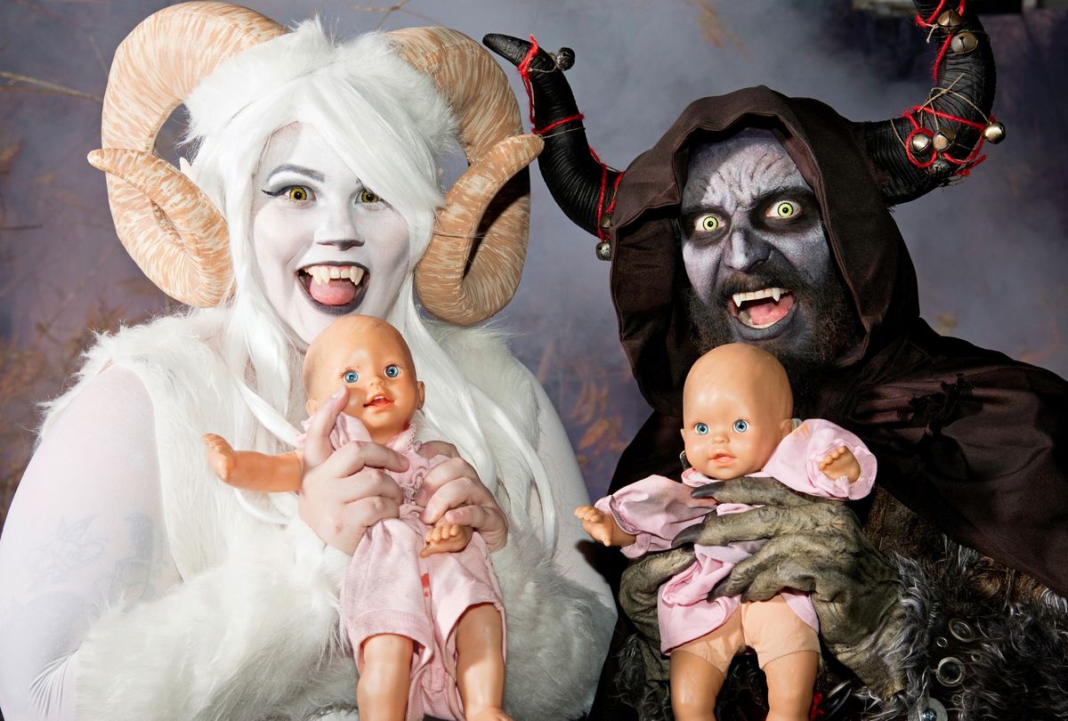 2024 Krampus Mini Sessions by Rachel Sullivan Photography