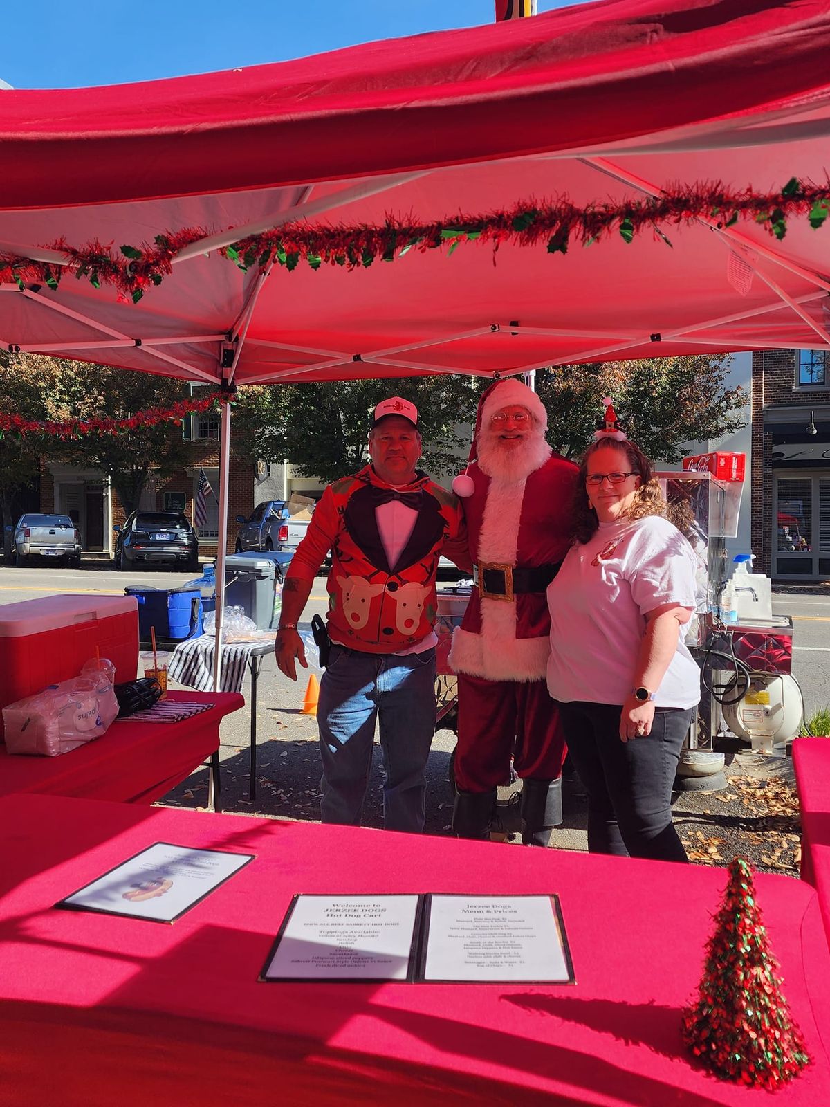 SANTA & JERZEE DOGS AT BAXTERS 