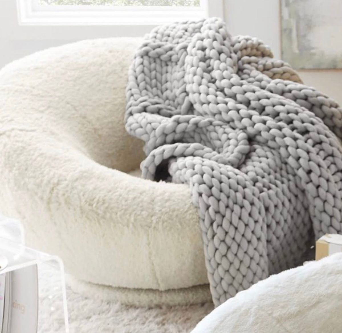 Chunky Hand Knitted Blanket Class $70 2-27-25 6:00-8:00