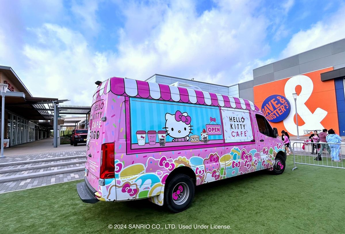 Hello Kitty Cafe Truck Central - Friendswood Appearance