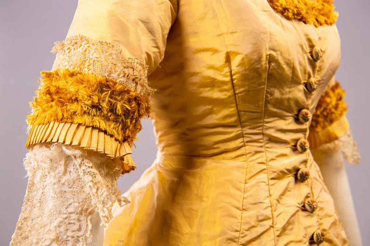 300 Years of Women's Fashion Workshop