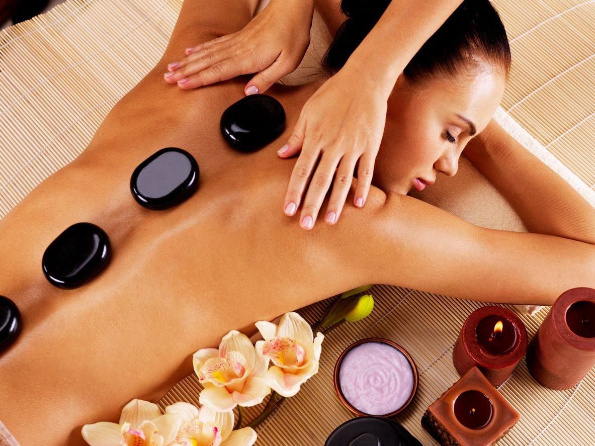 Mother's Day Special: 1-Hour Massage with Gift