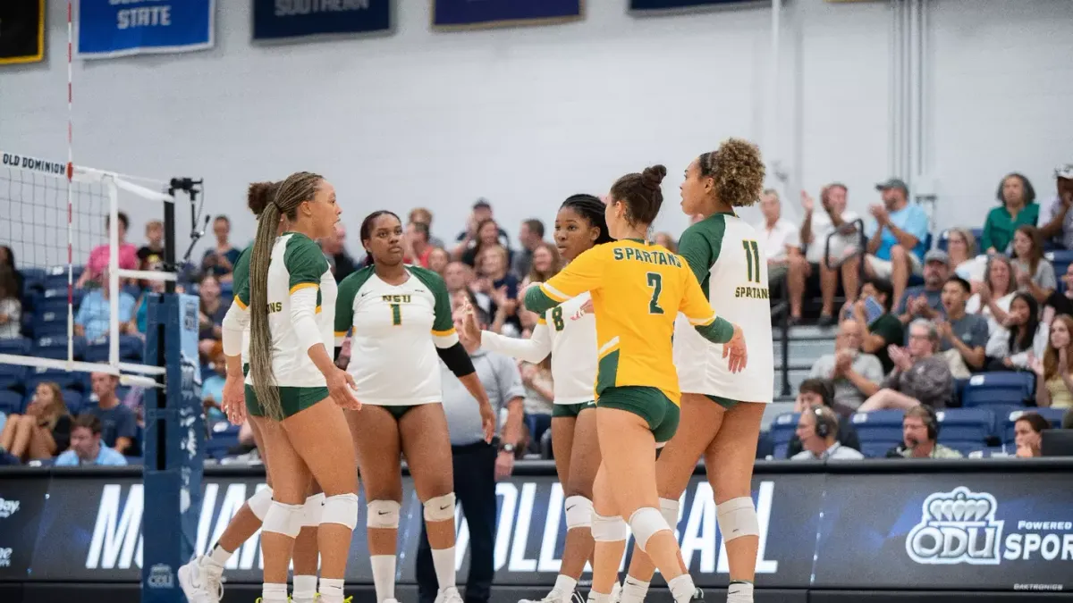 Parking Campbell Fighting Camels at UNC Wilmington Seahawks Womens Basketball