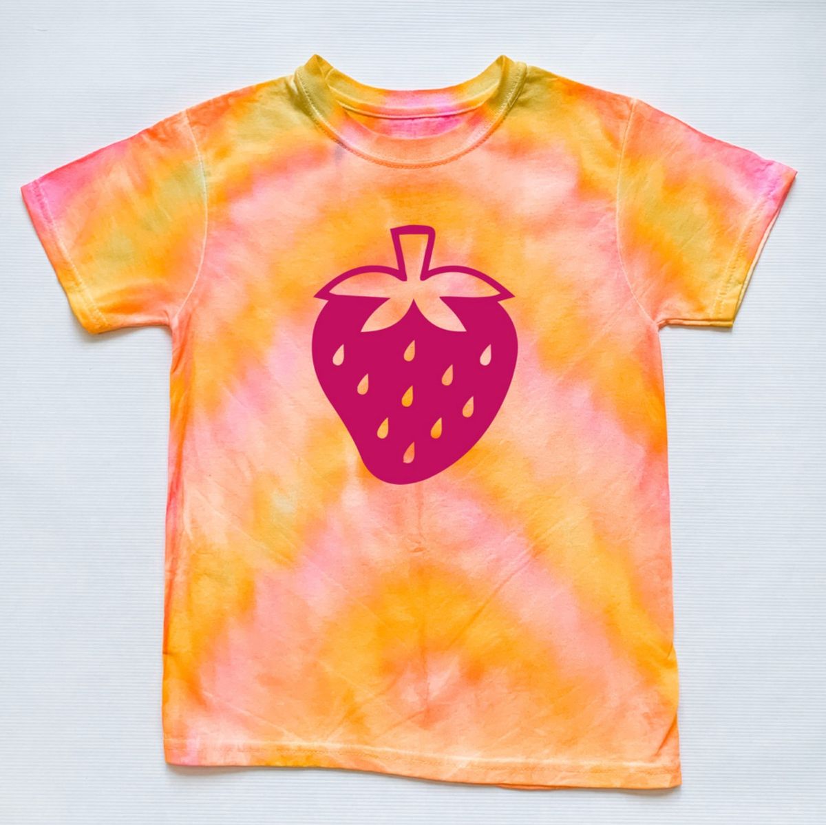 1 DAY YOUTH SUMMER ART SESSION -TIE DYE T SHIRT