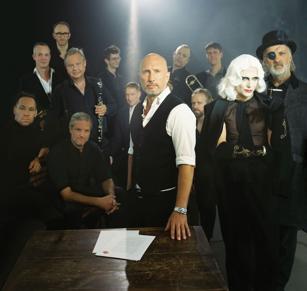 AUSVERKAUFT: MOKA EFTI ORCHESTRA & BENNO F\u00dcRMANN - Kassel, Staatstheater 