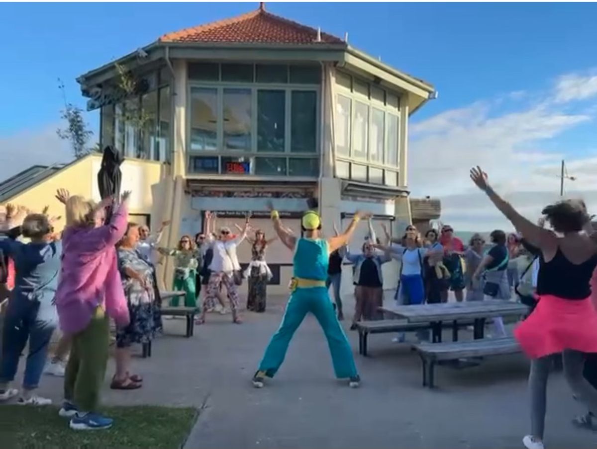 Silent Disco Walking Tour - Williamstown Nelson Place