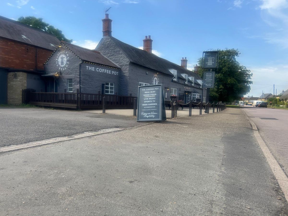 Supper and ghost hunt at The Coffee Pot Tavern, Yardley Gobion. 