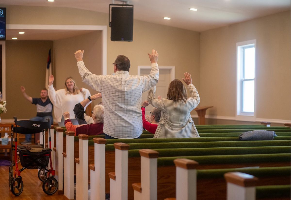 Worship at Bethel Baptist Pine Grove