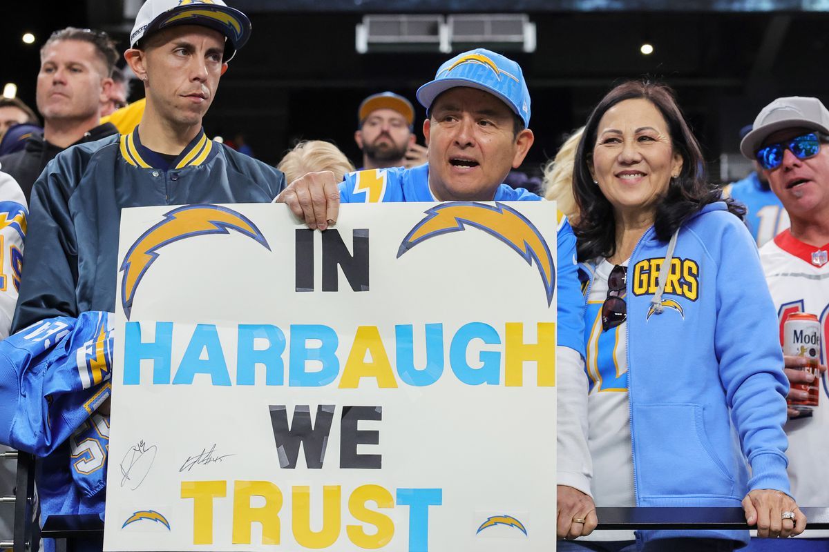 Houston Texans at Los Angeles Chargers at SoFi Stadium