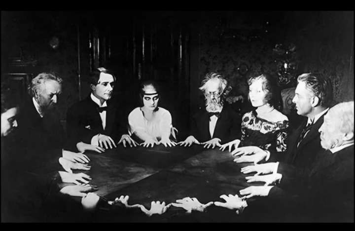 A Victorian Seance