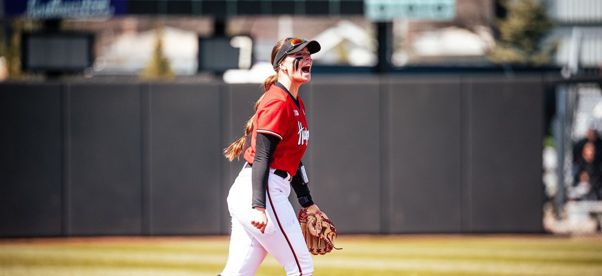 Iowa Hawkeyes Softball vs. Washington Huskies
