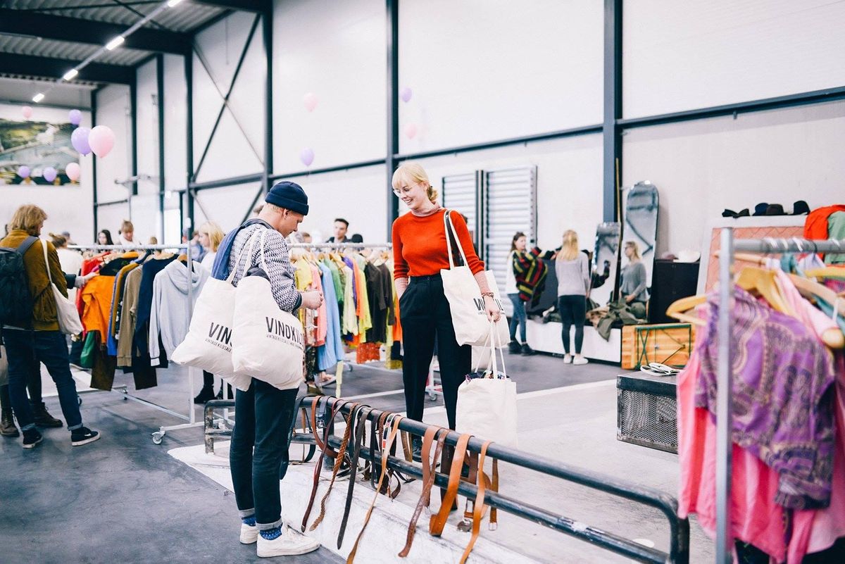 Winter Vintage Kilo Pop Up Store \u2022 Munich \u2022 Vinokilo