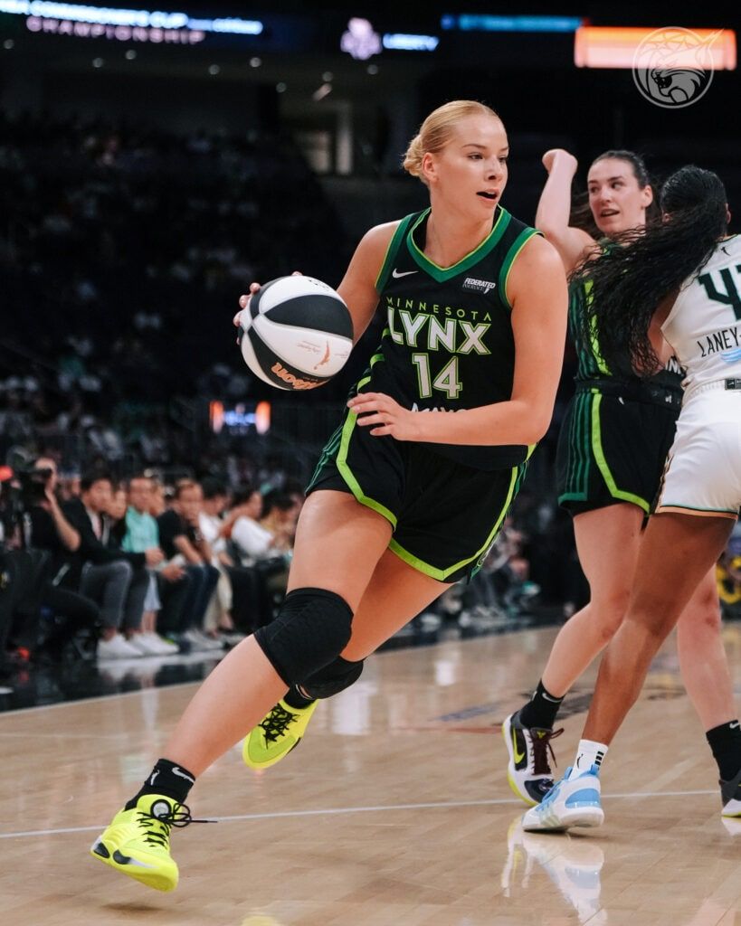 Commissioners Cup - Los Angeles Sparks at Minnesota Lynx at Target Center