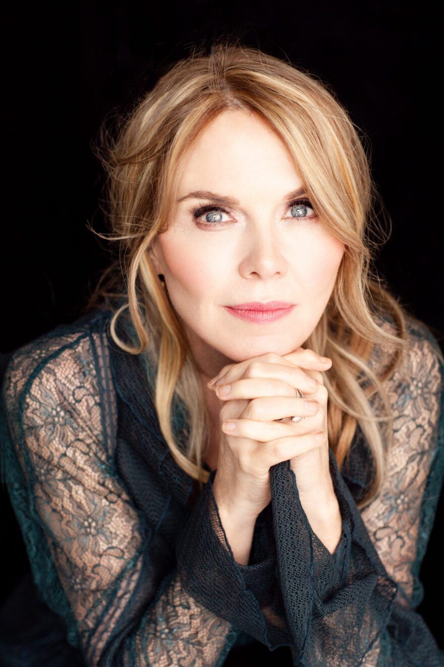 Mary Fahl