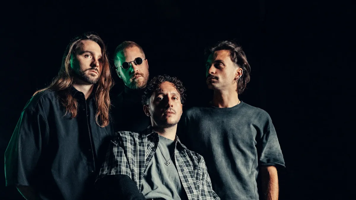 Resolve, Windwaker, Ashen, Tropic Gold, Ashen in Eindhoven